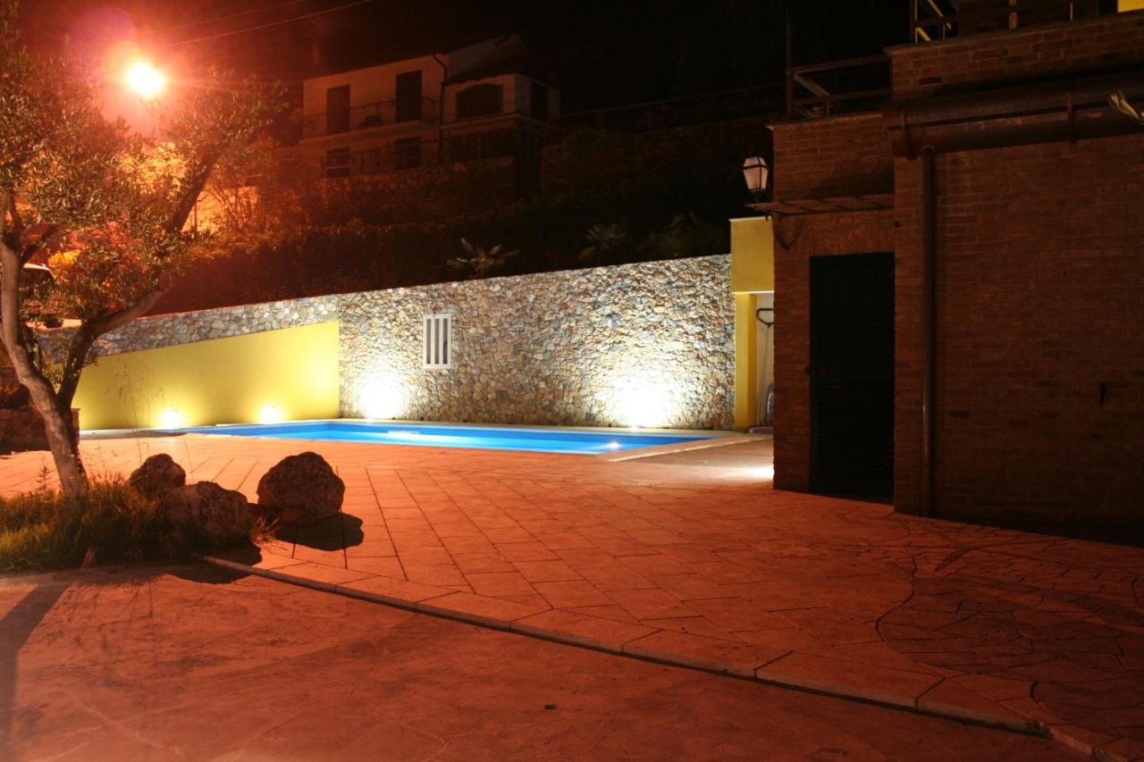 Villa Pina Magliolo Exterior photo